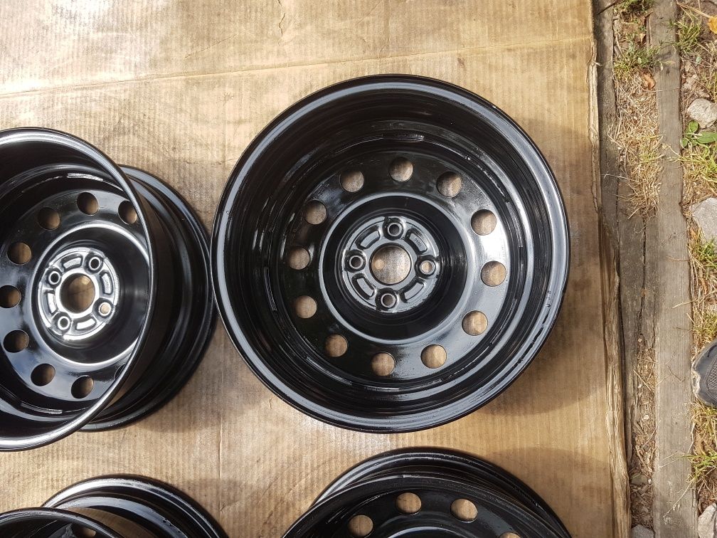 Felgi stalowe 15" 4x100 5,5x15 et 45 suzuki swift