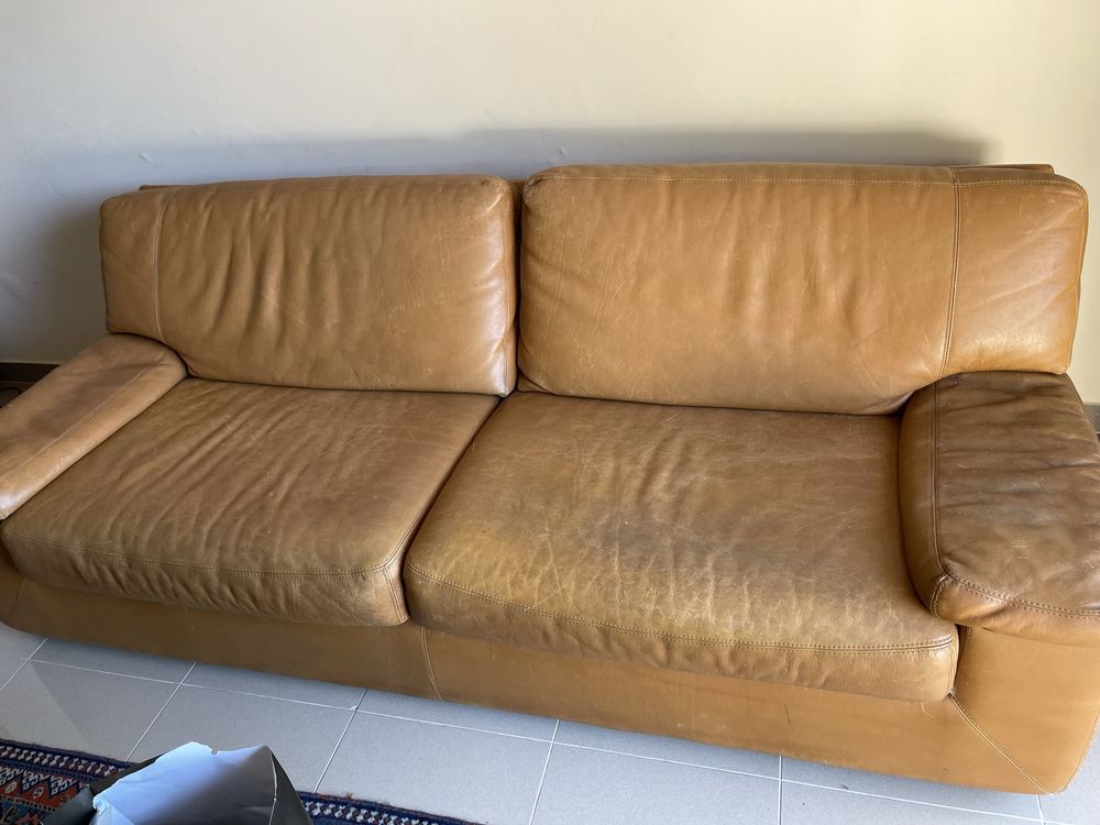 Sofá em Cabedal Bege Castanho