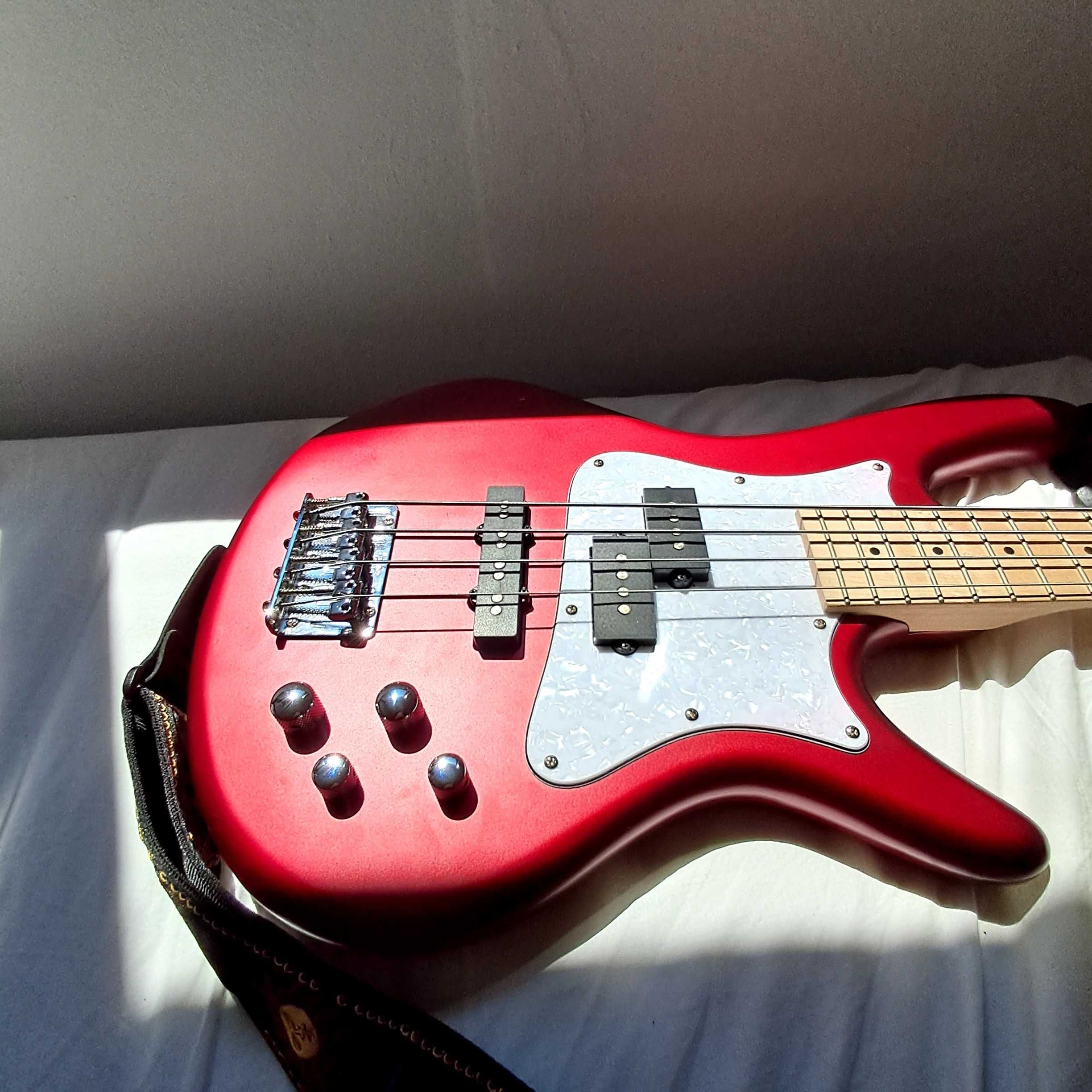 Baixo Ibanez SR300 + AmPlug + Fone + Case + Strap