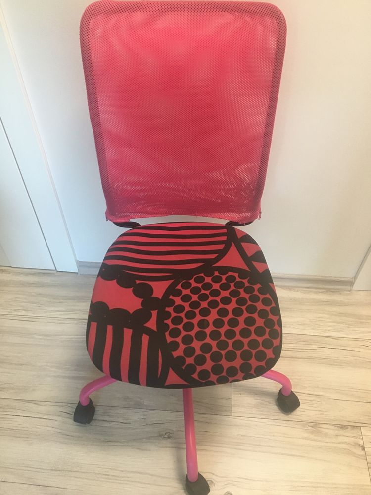 Krzeslo obrotowe z IKEA