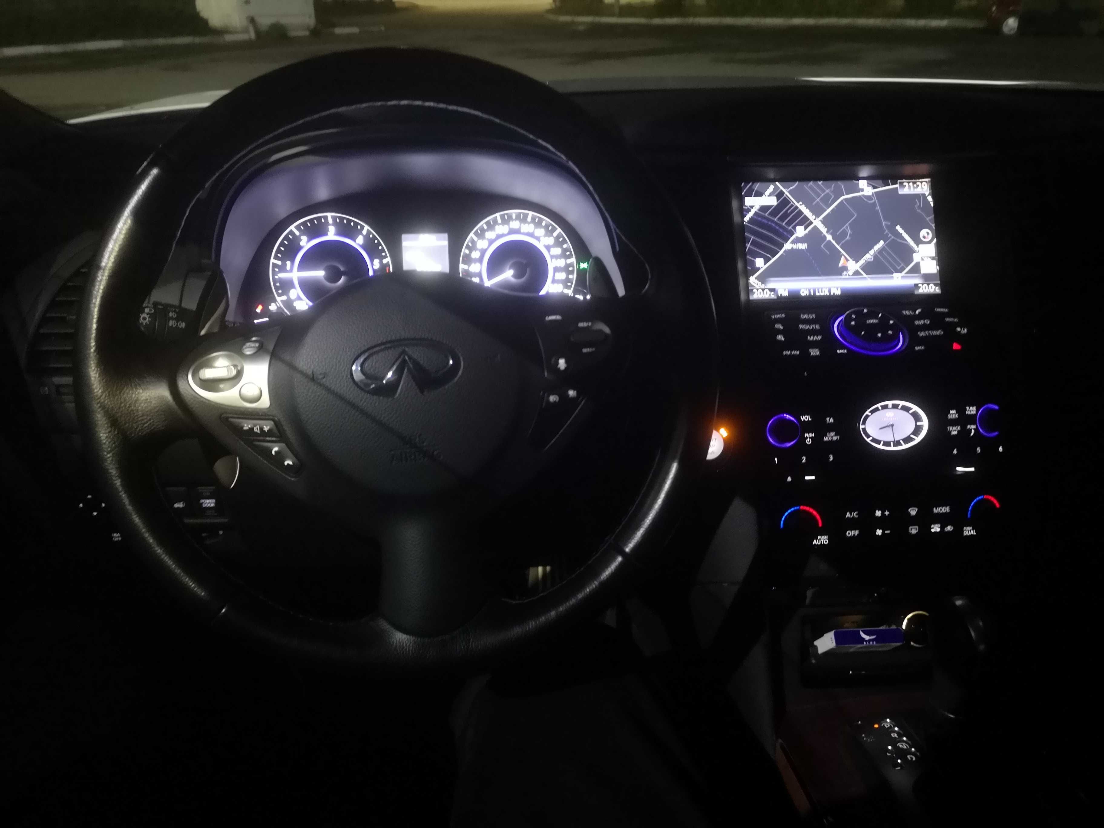 Infiniti qx70 3.0d