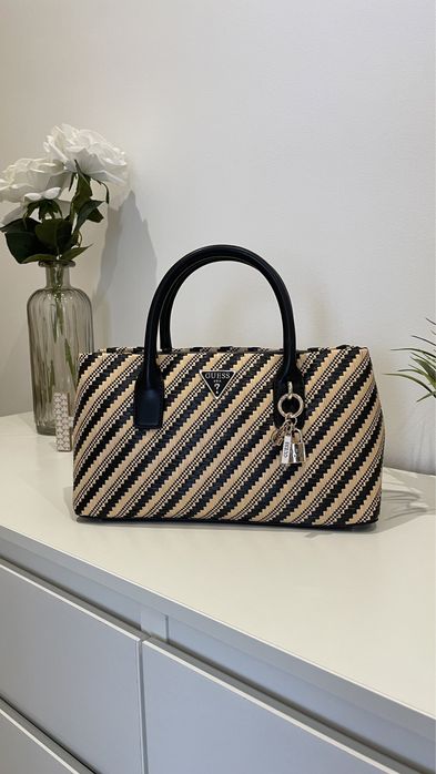 Mala/ Bolsa GUESS autêntica