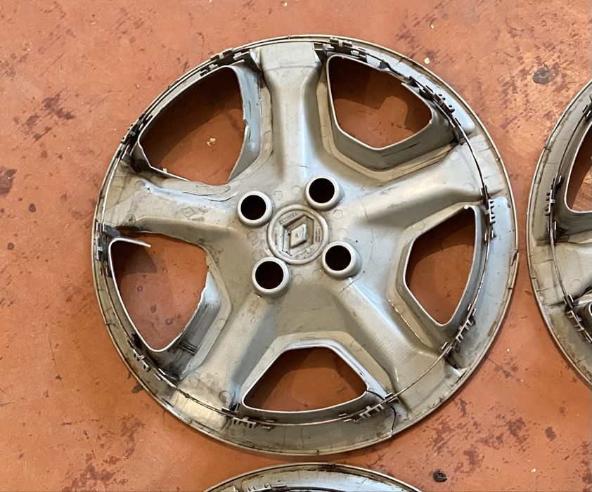 Оригінальний ковпак 16 Renault Sandero Stepway