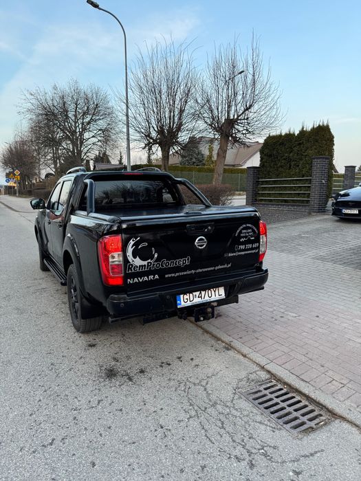 Nissan Navara salon polska Najbogatrza wersja wyposazenia