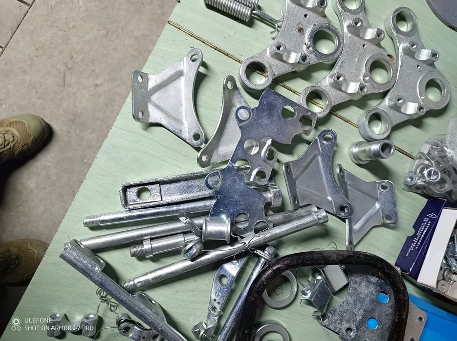 Передній опорнік ява чезет 638