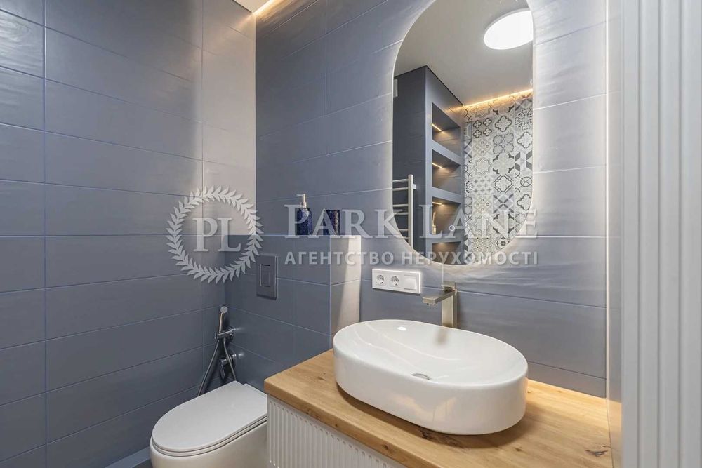 2-к Котарбінського (Кравченка), 24 Старт Шевченківський, Лук'янівська