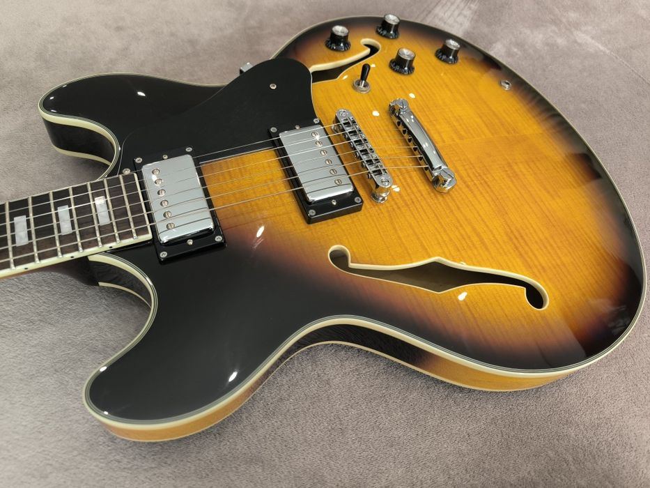 Guitarra Elétrica Larry Carlton H7