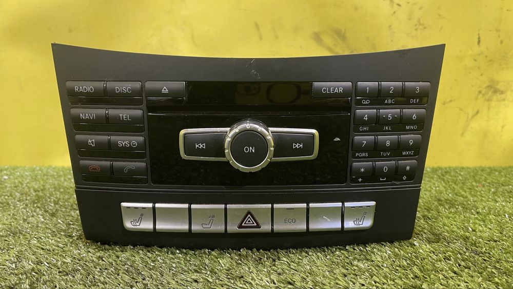 Команд, магнітола Mercedes W212