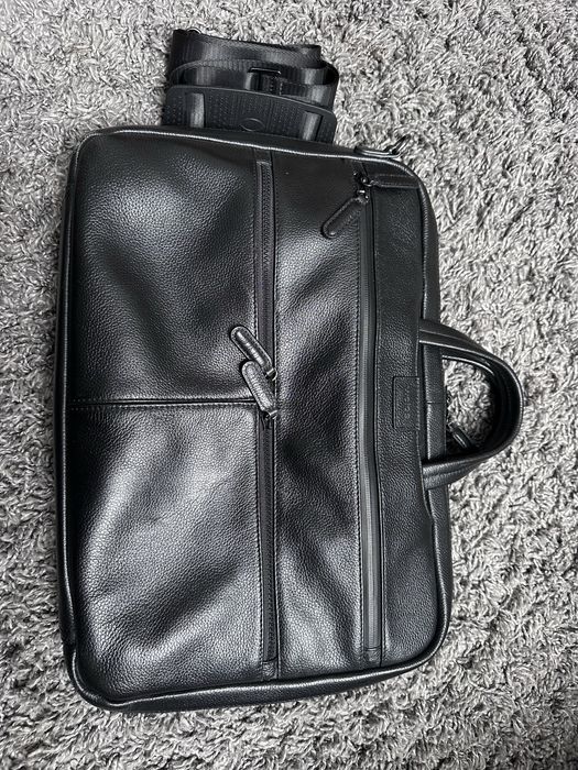 Czarna skórzana torba na laptopa Wojas