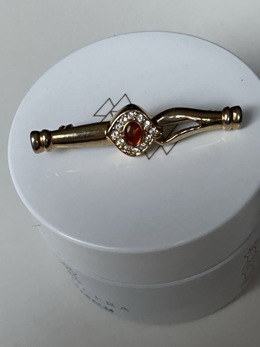 Pozłacana broszka Vintage