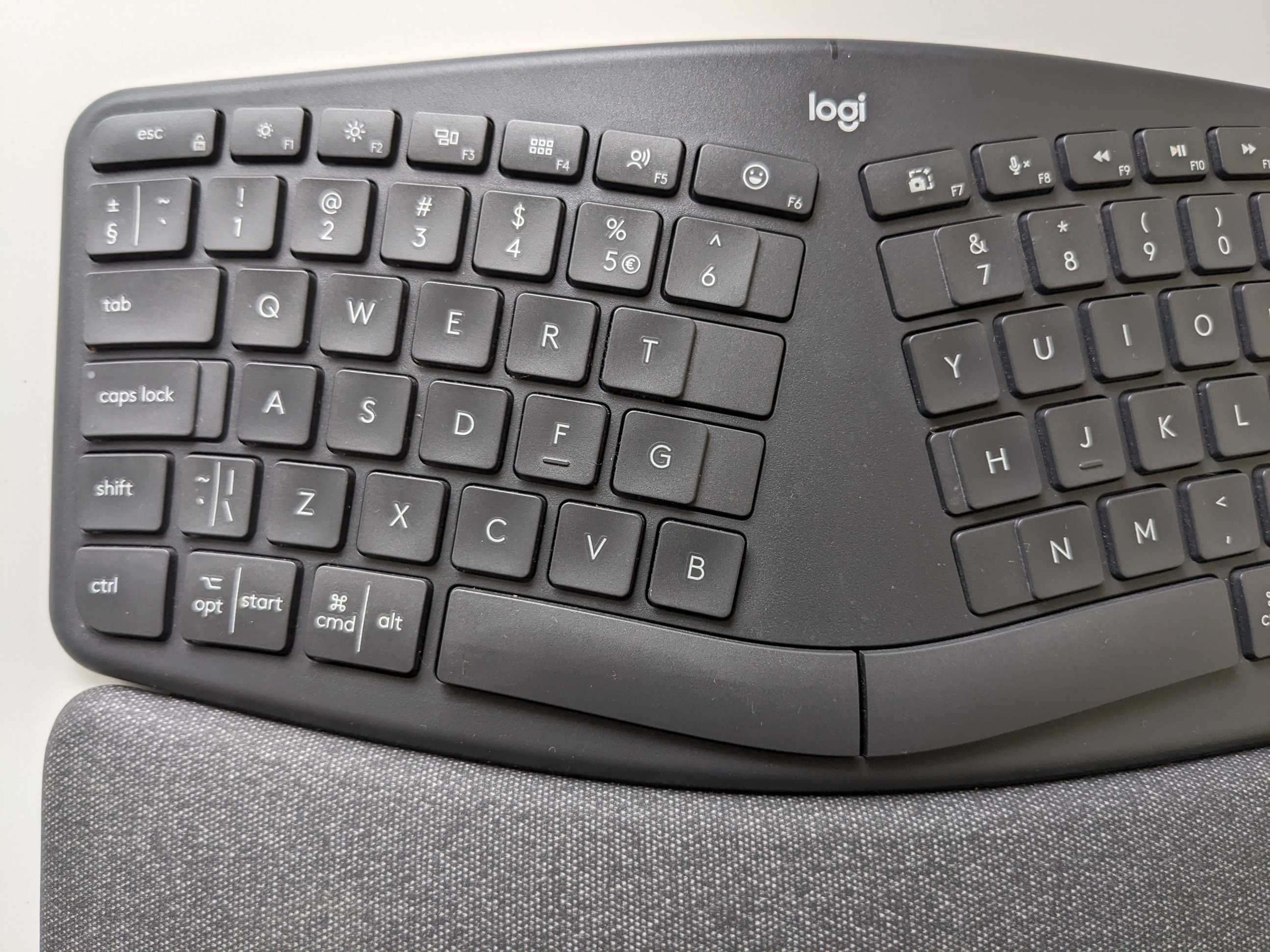 Sprzedam klawiaturę Logitech Ergo K860 for Business - duży ENTER