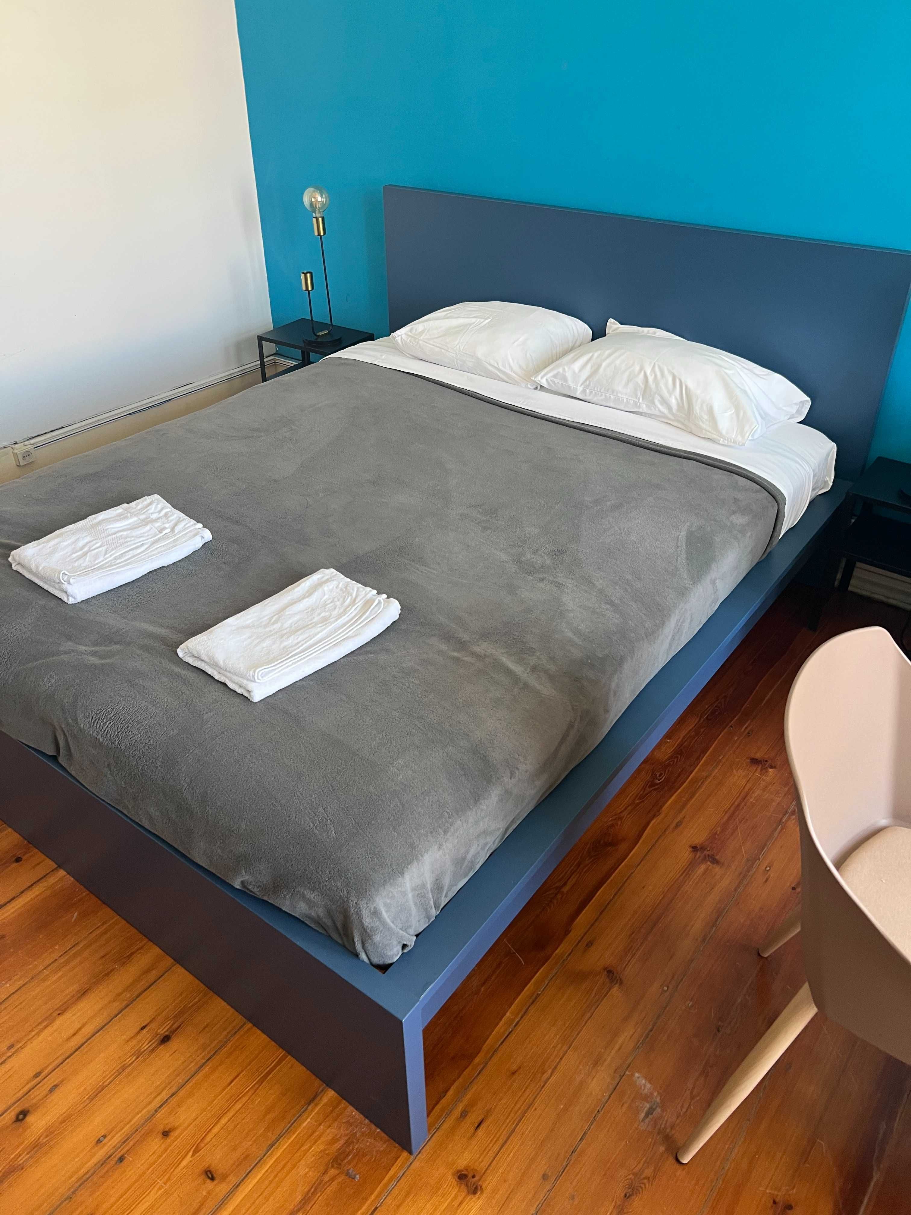 MALM
Estrutura de cama, azul, 140x200 cm + cama