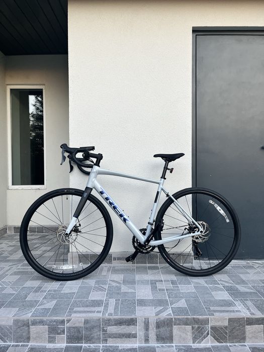 Шосейний велосипед Trek Domane Al2 Gen 4