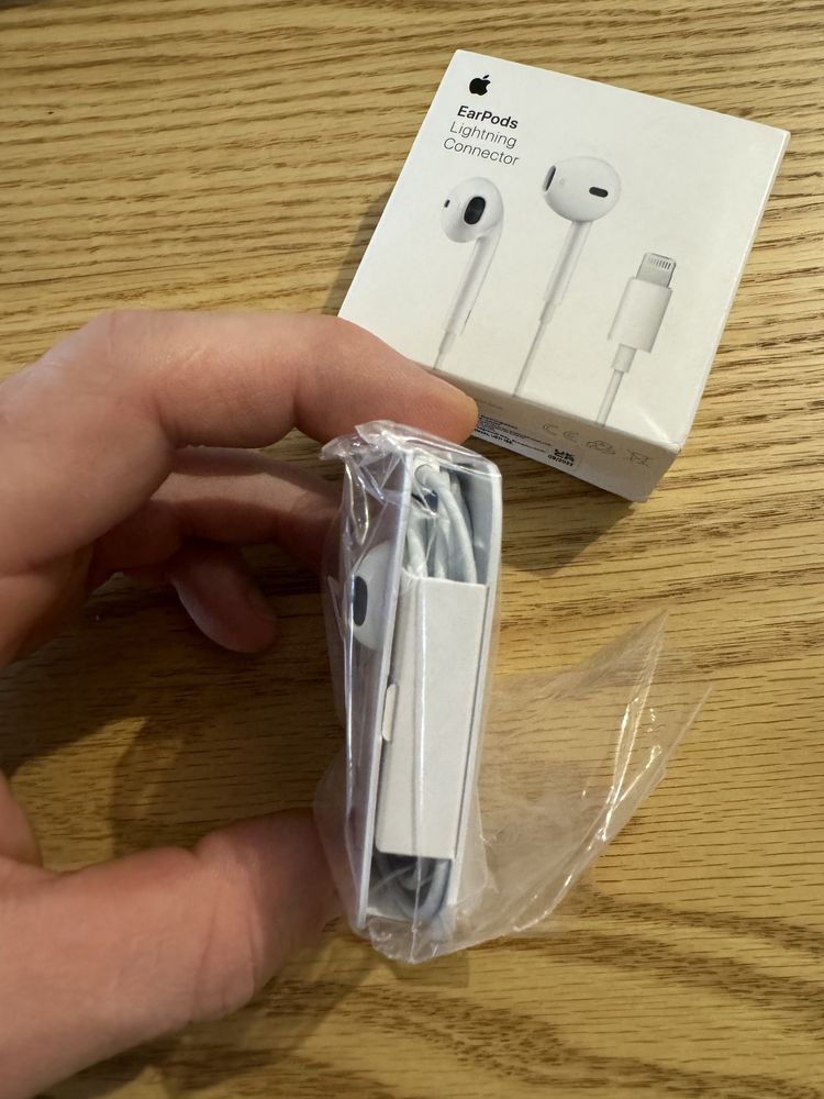 EarPods Lightning Connector
