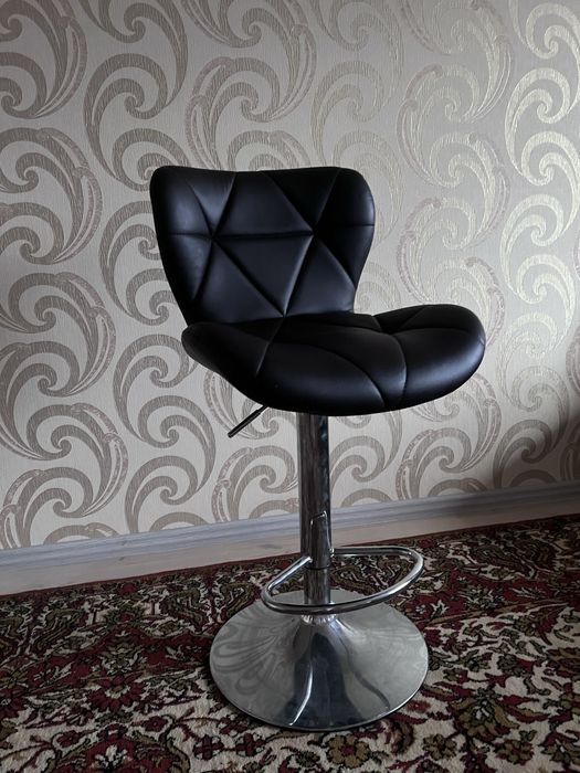 Барный стул кожаный