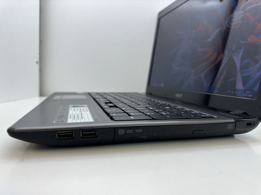 Acer Aspire 5750 - i3-2350M/ 4GB / 500GB HDD / 15.6 HD Ready /HD 3000/