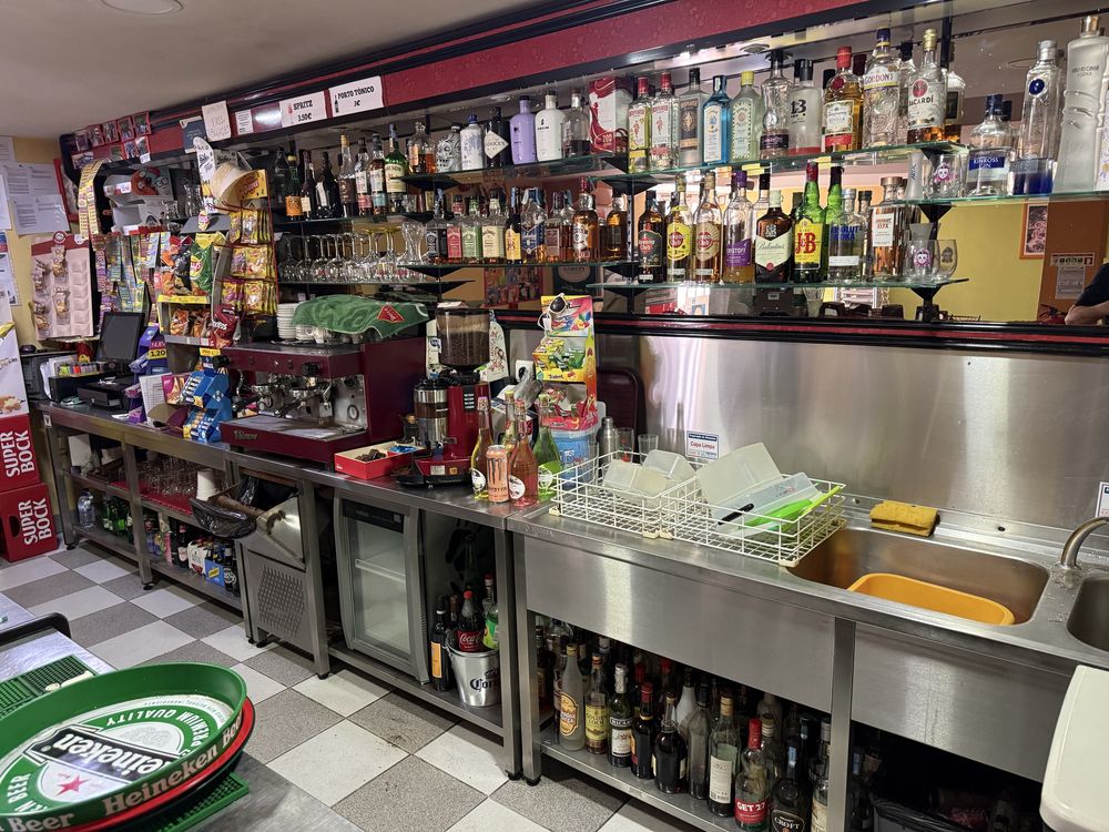 Vendo ou trespasso cafe-bar