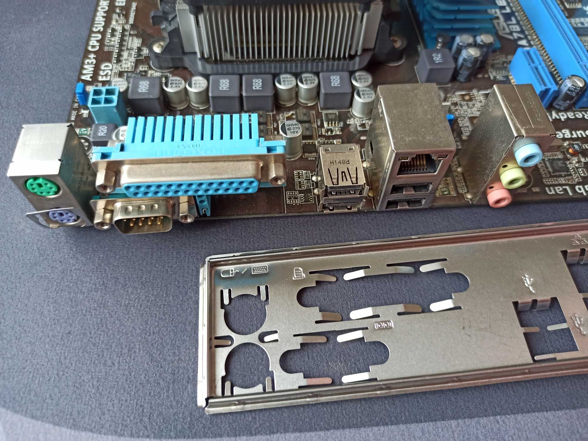 Комплект 4 Ядра AMD / ASUS M5A78L LE / 16 GB DDR3