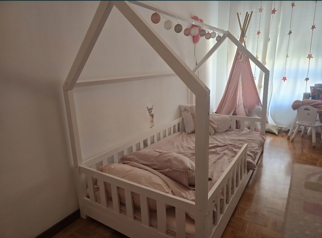 Cama Montessori casinha/cabana