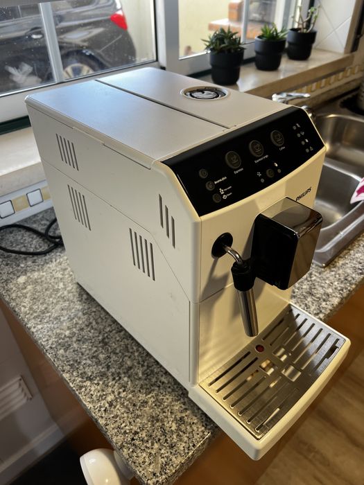 Maquina de cafe automatica Phillips