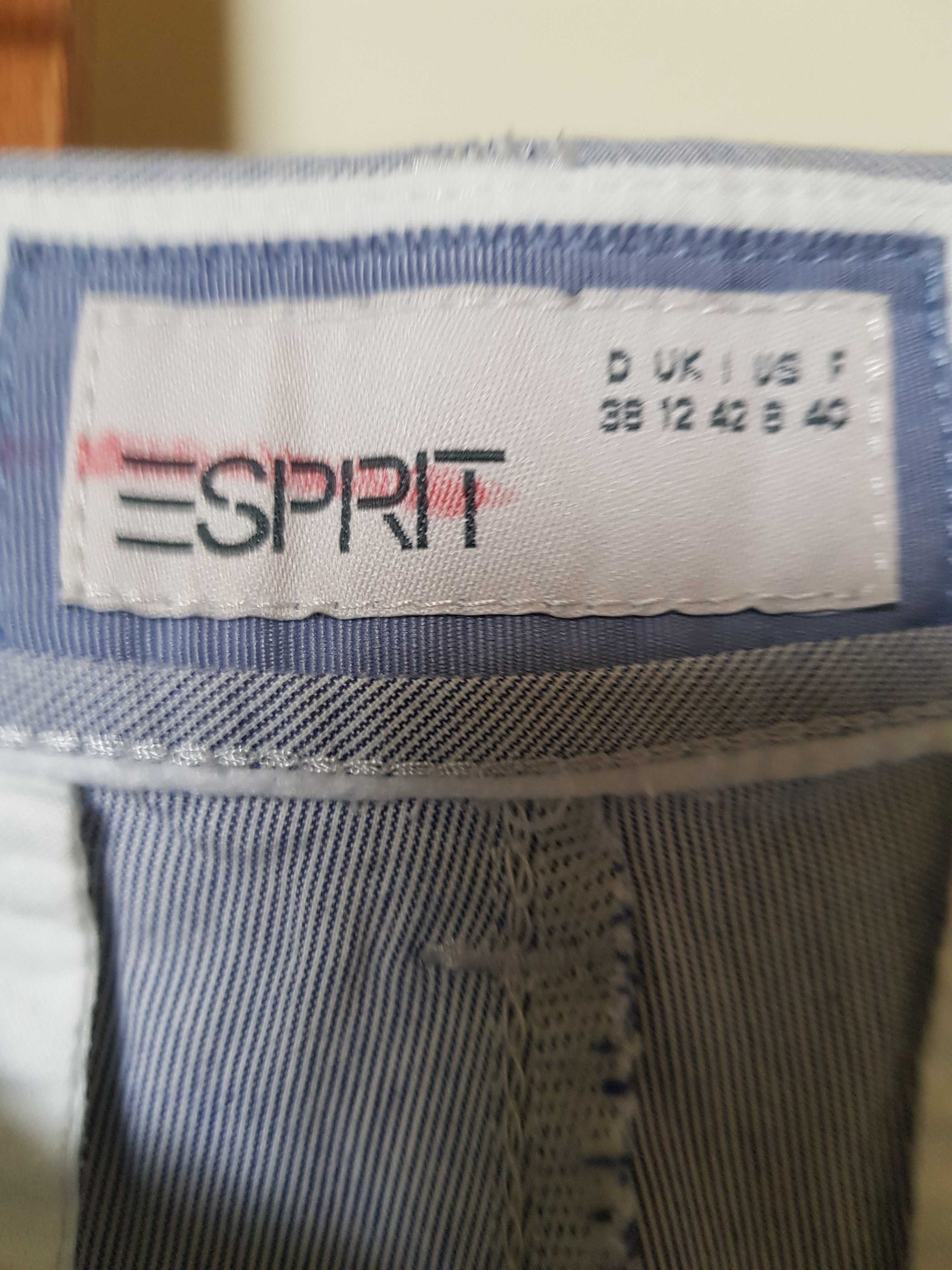 Lekkie letnie bawełniane spodnie.