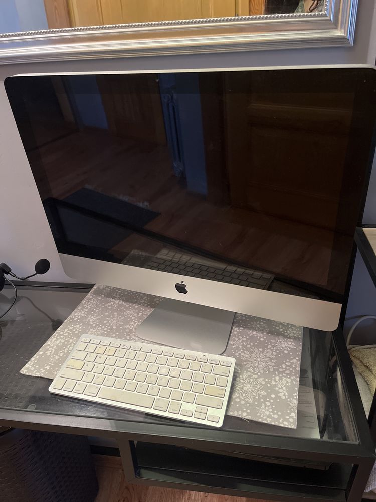 Apple IMac, 21,5” , uszkodzony