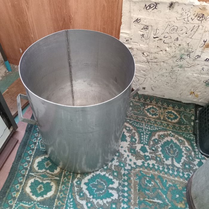 Бочка з нержавіючої сталі.
