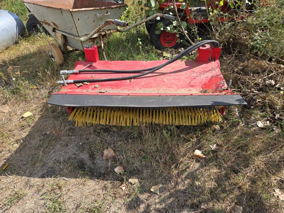 Szczotka, zamiatarka hydrauliczna do traktorka kosiarki Echo Trac