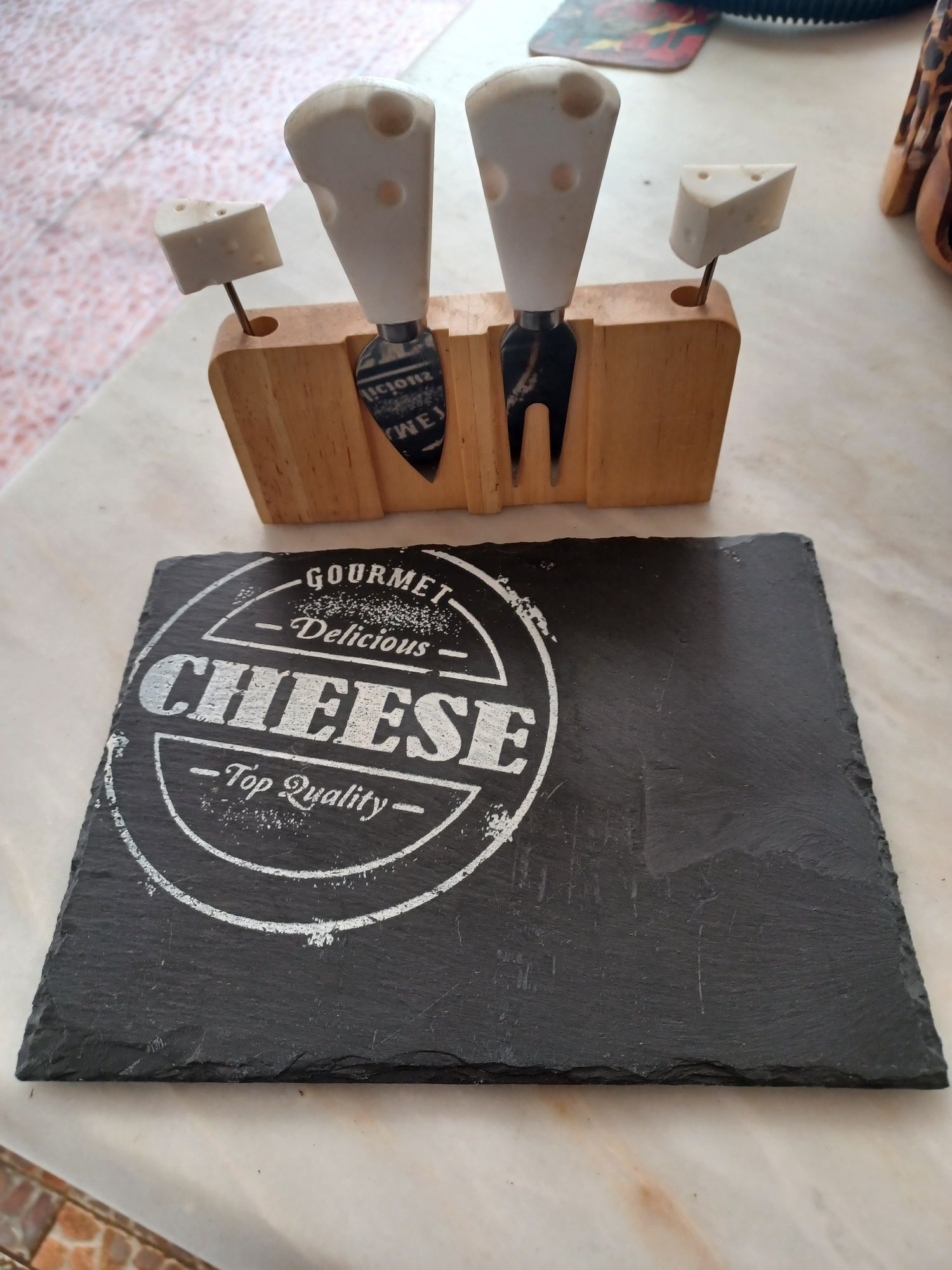 Tábua em xisto para queijos