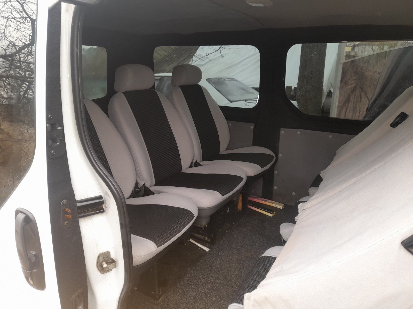 Продам авто Opel Vivaro 1.9