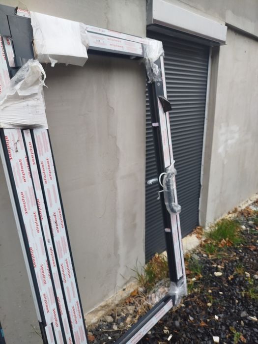 Nowe drzwi zewnętrzne PVC antracyt z ramą 118 x 210