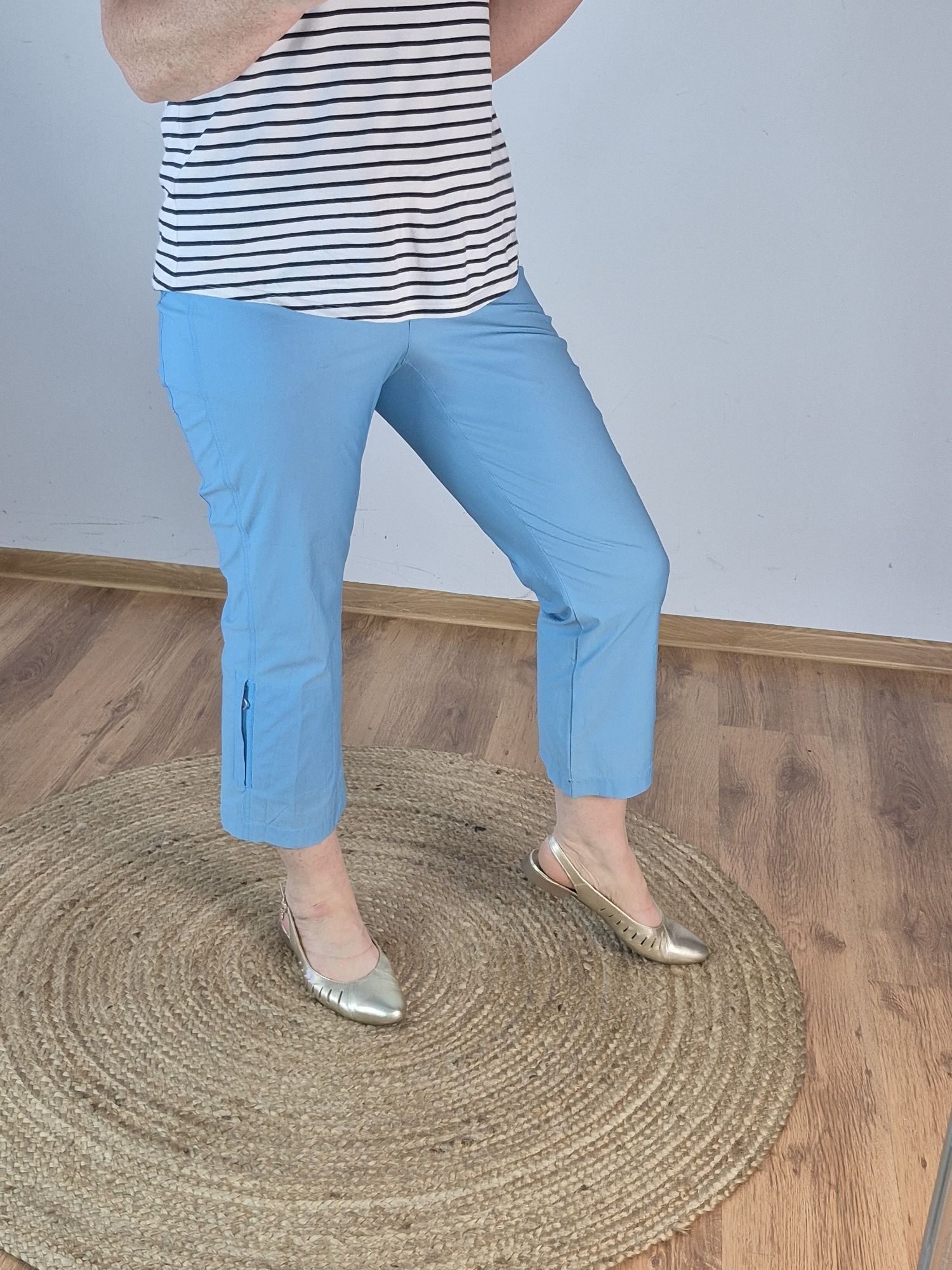 Niebieskie spodnie 7/8 Marc Cain Sport, rozmiar L/XL, lekkie i wygodne