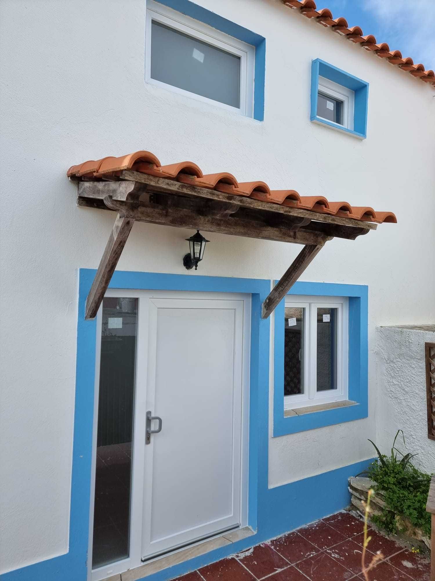 Janelas e portas em PVC, estores, Marquises, portadas em alumínio