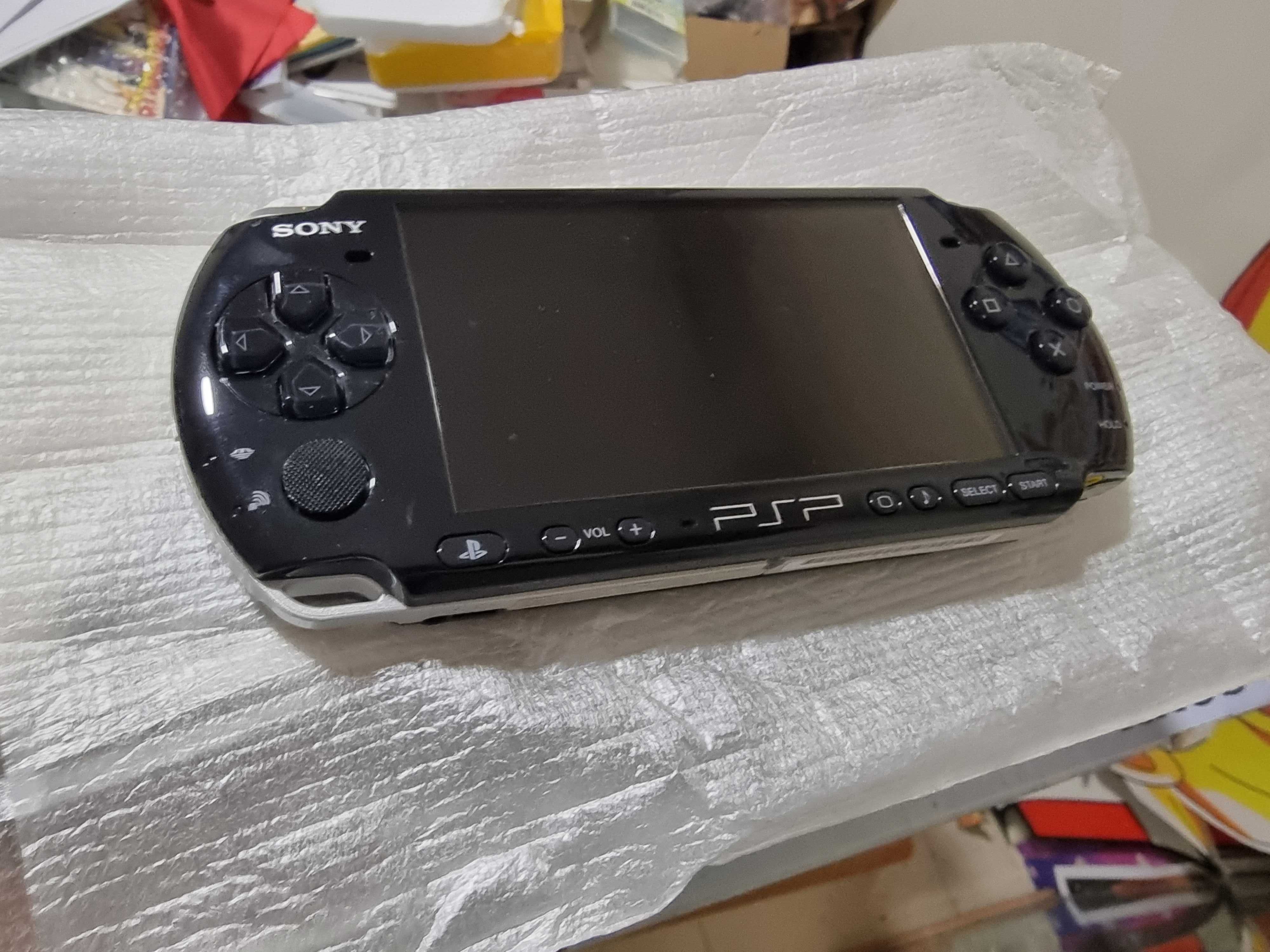 Playstation Portable PSP 2004 Em caixa Como Nova (Sem bateria)