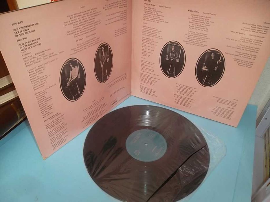 Vinil (LPs) : Louis Armstrong, Fats Domino, Renaissance.