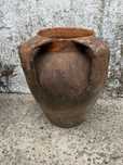 Vaso antigo em barro