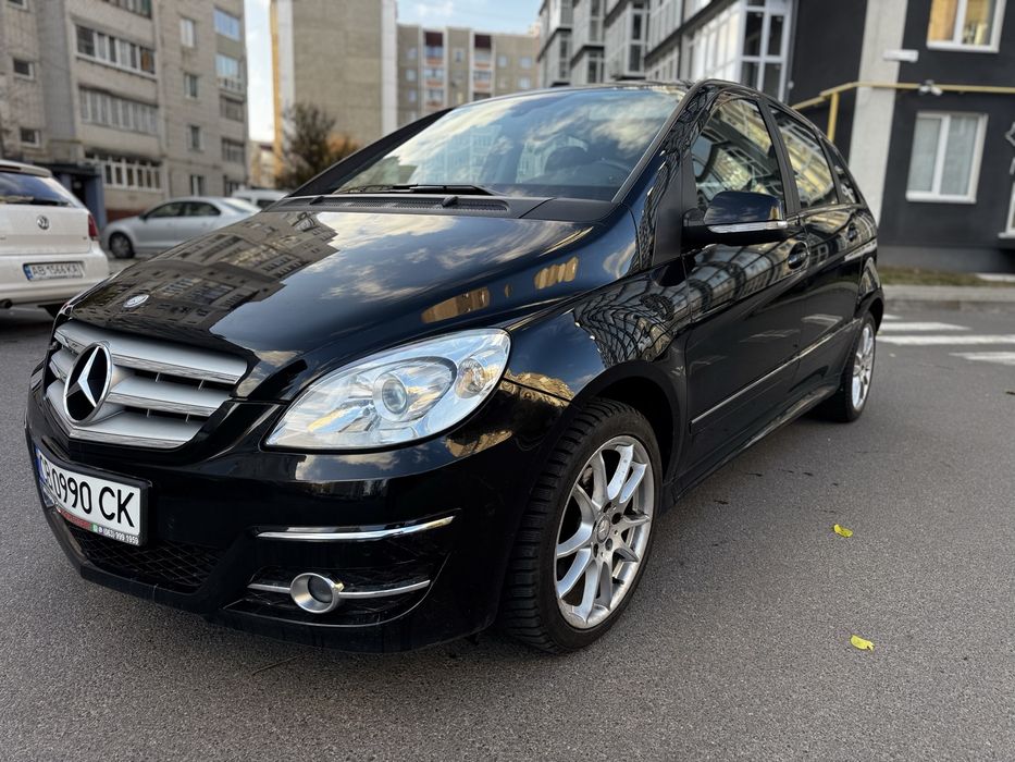 Mersedes АВТОМАТ 2011 рік 2.0 дизель авто