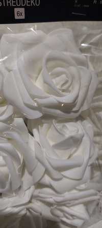 Białe róże piankowe 2 opakowania 12 szt.