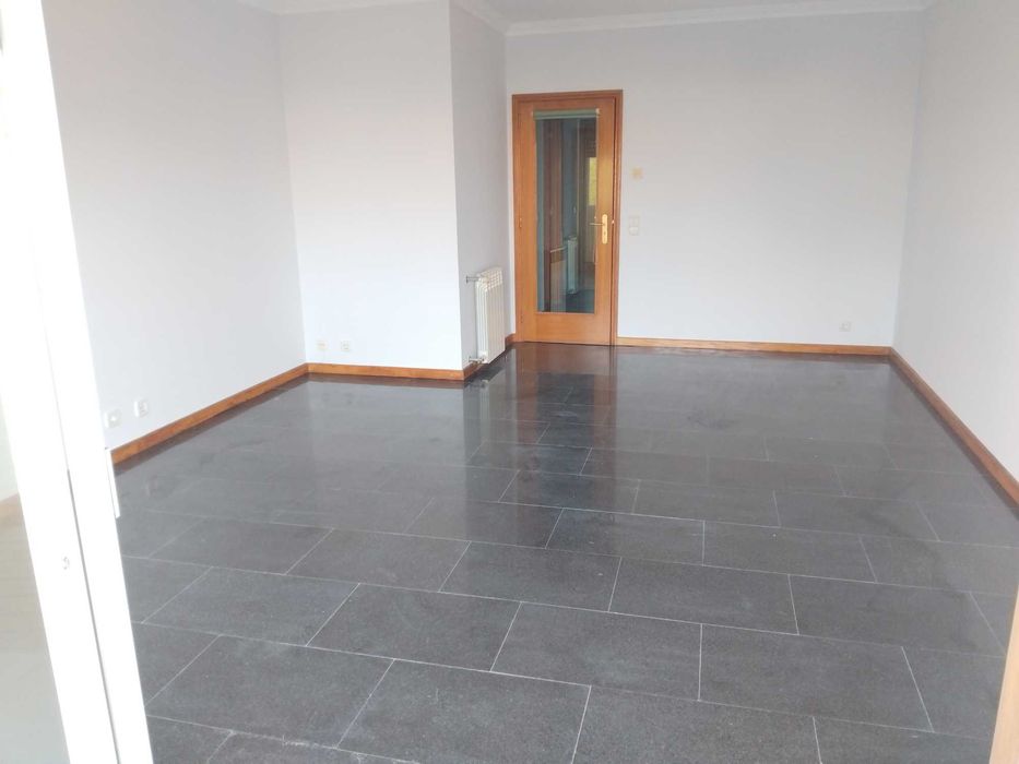 Apartamento T1 (praia de Francelos) com piscina