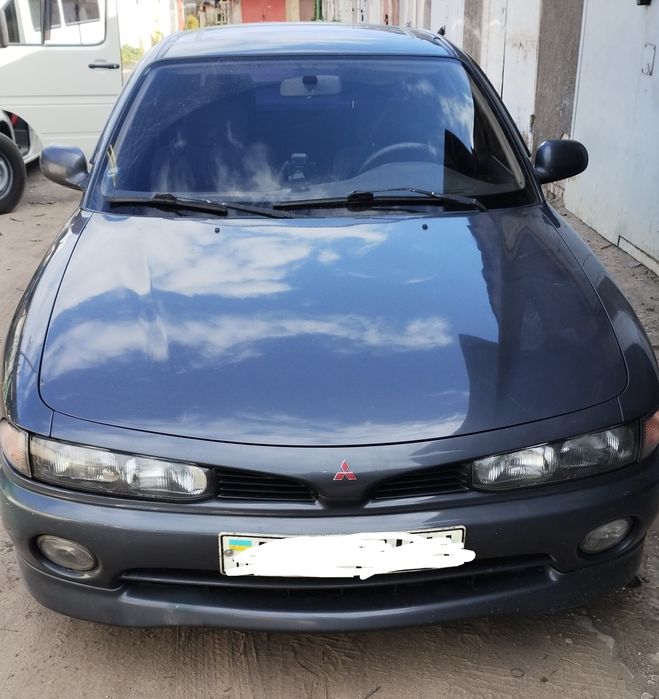Mitsubishi galant 1993р. на запчастини.