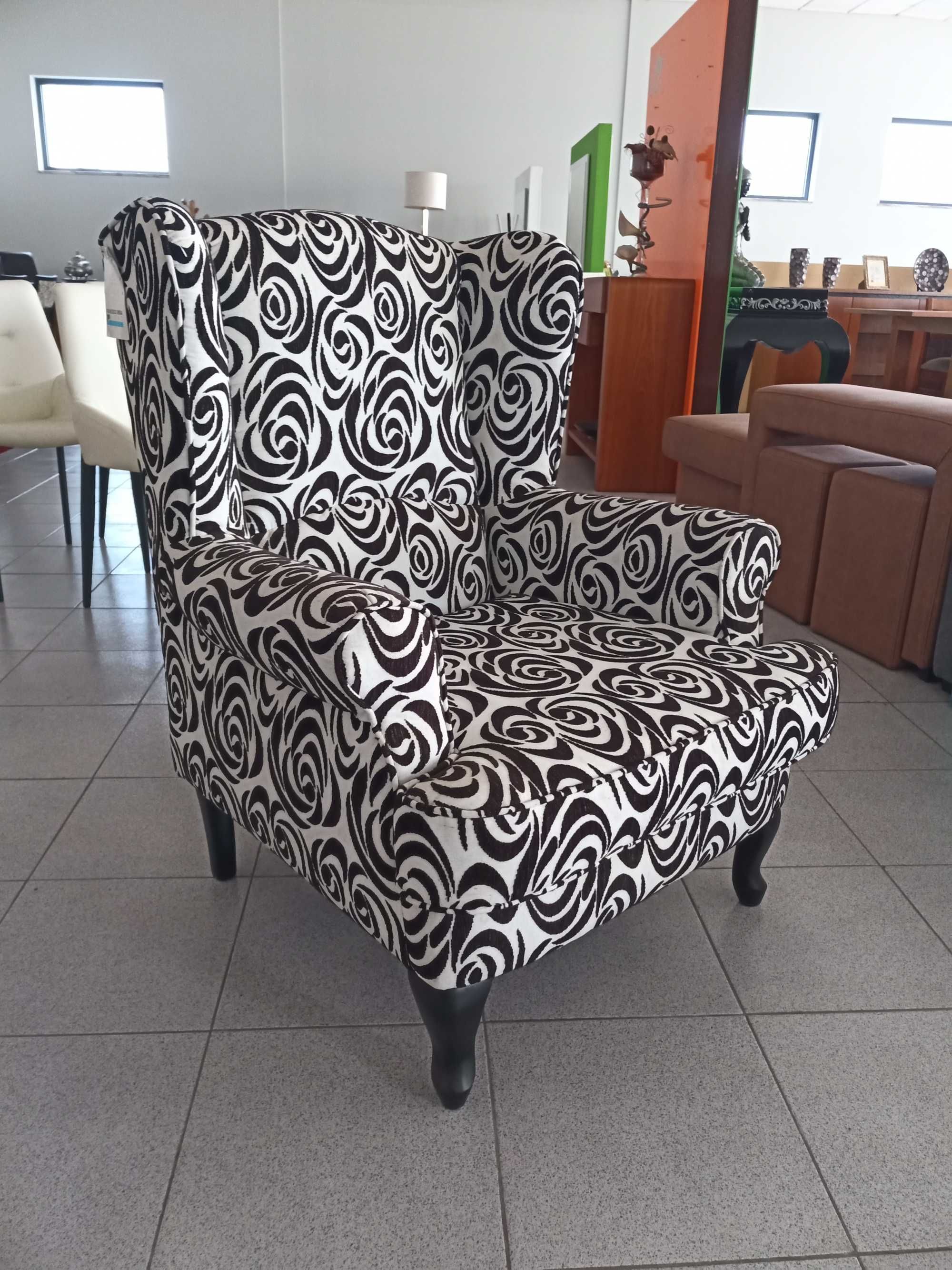 Cadeirões Vintage NOVOS
