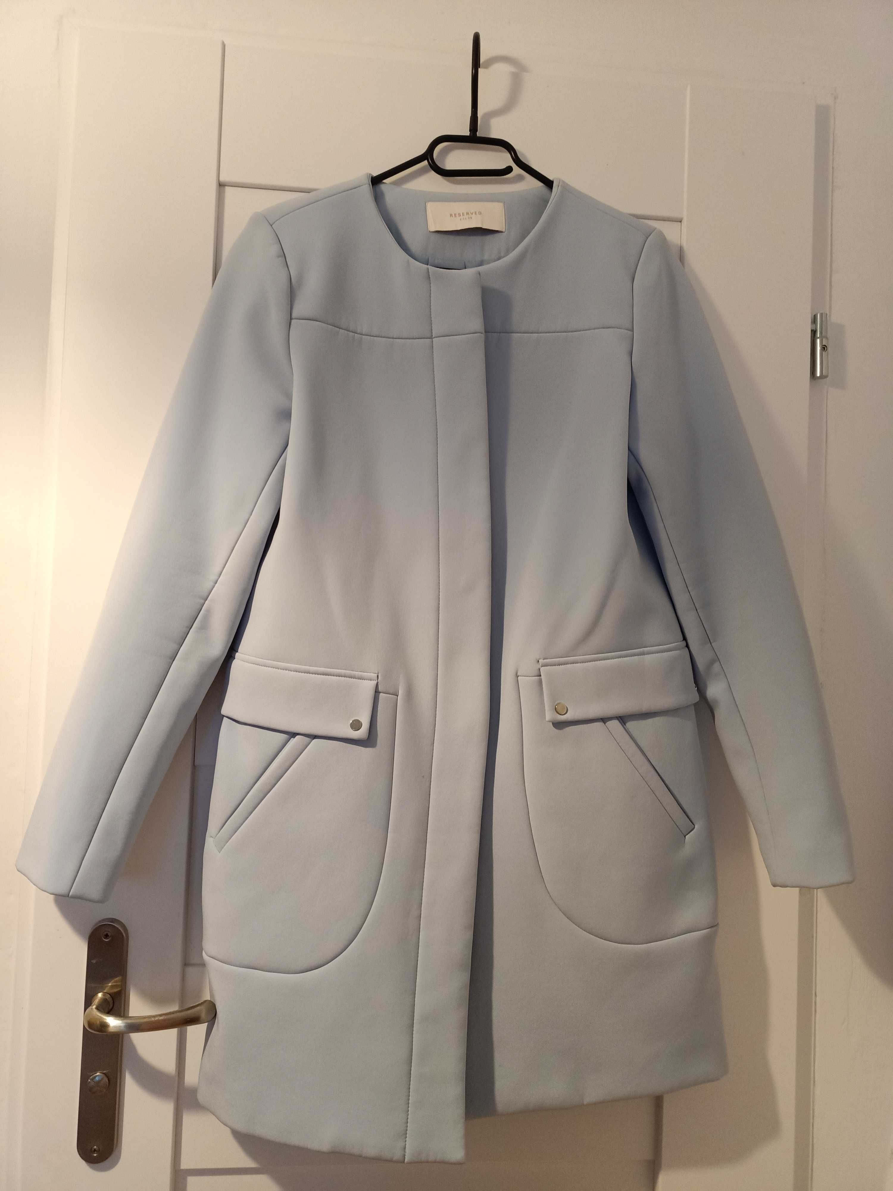 Niebieski błękitny płaszcz damski Reserved 38 M baby blue nowy