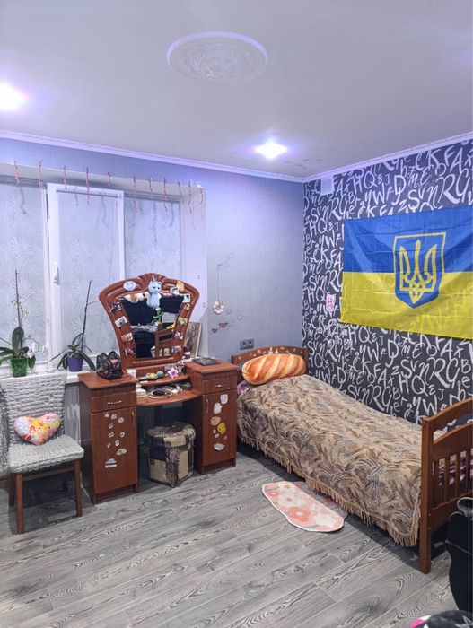 Продаж трьохкімнатної квартири. Калинівка.