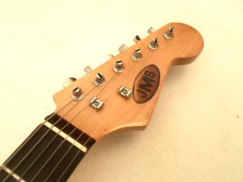 Guitarra nova JMS Vintage Strat, com garantia.