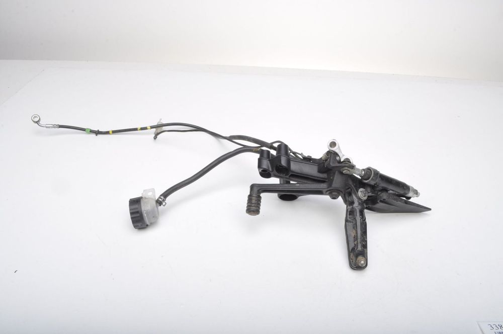 KTM DUKE 125 SET PODNÓŻEK PRAWY PRZÓD JP113013 19R