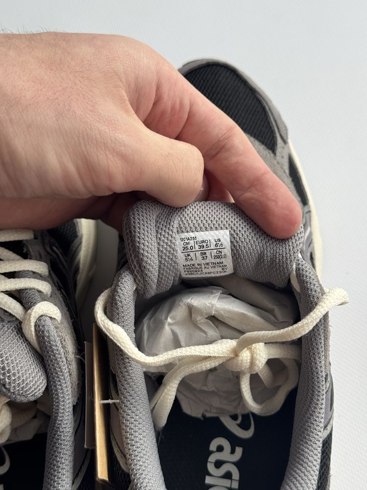 Оригінал | Asics Gel 1130 Carbon