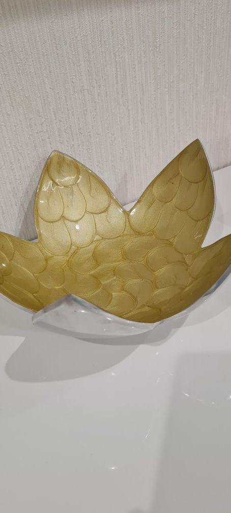 Misa ozdobna elegancka