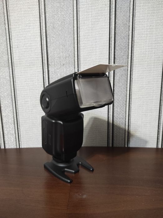 Накамерний спалах ExtraDigital DF-800