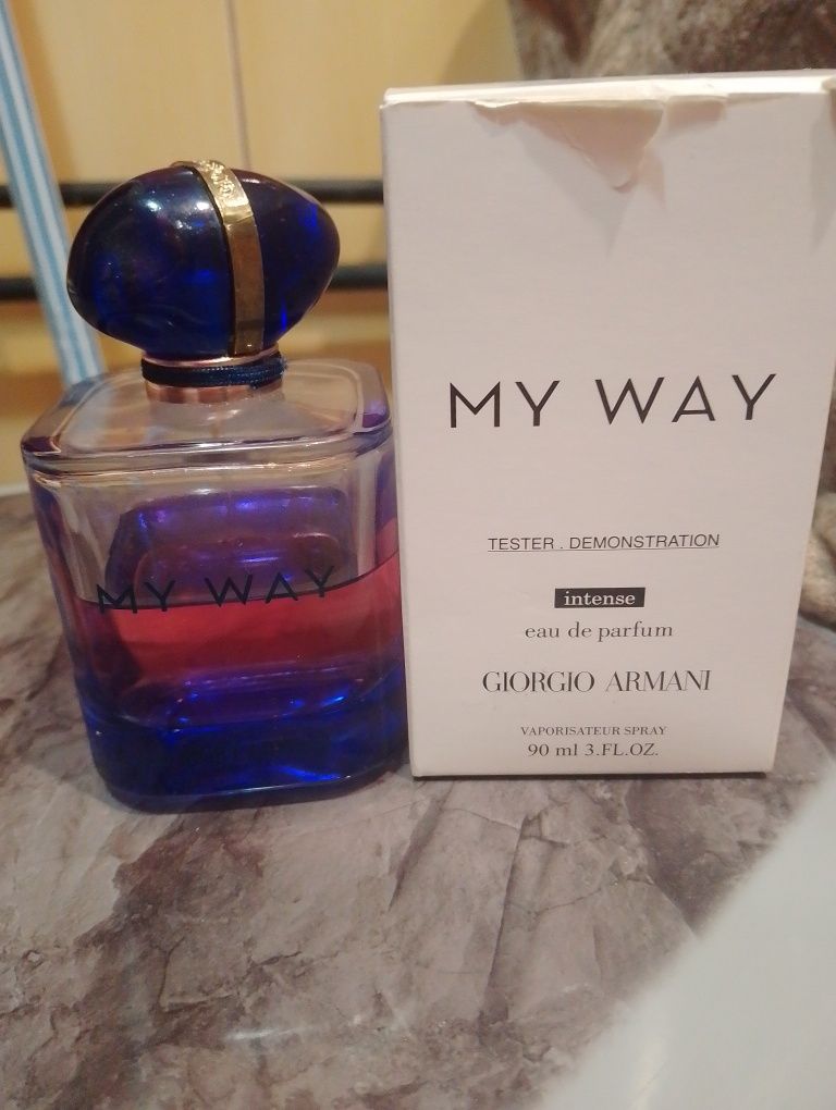 Perfumy około 50 ml