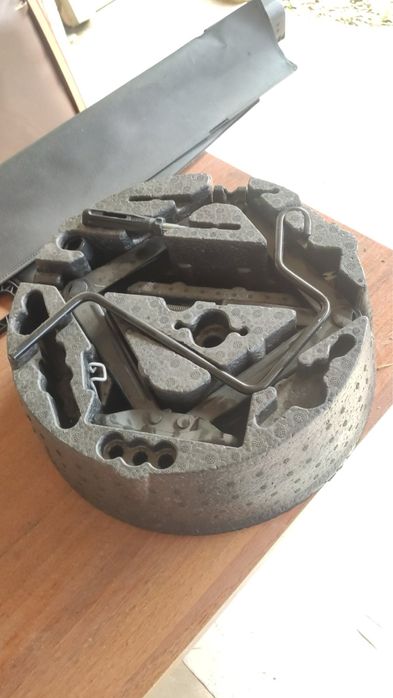 Органайзер в запаску Опель Астра Н вкладиш для запаски Astra H